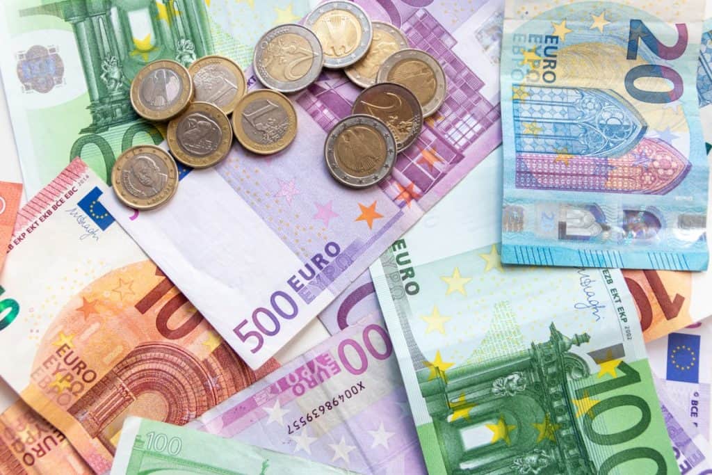 Kako pametno izbrati spletno banko za vsakdanjo uporabo